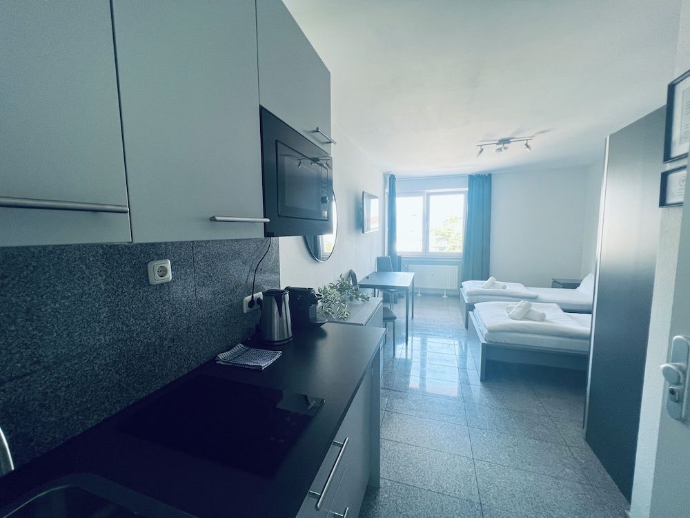 Lipp Apartments Standard Apartment, 2 Twin Beds 8