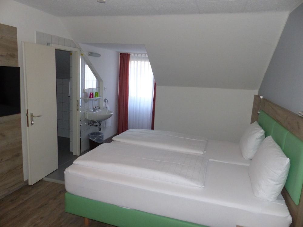 Hotel Pension Köberl Double Room, Private Bathroom 4