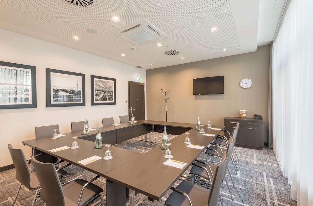 undefined Hilton Garden Inn Munich City Centre West, Germany 7