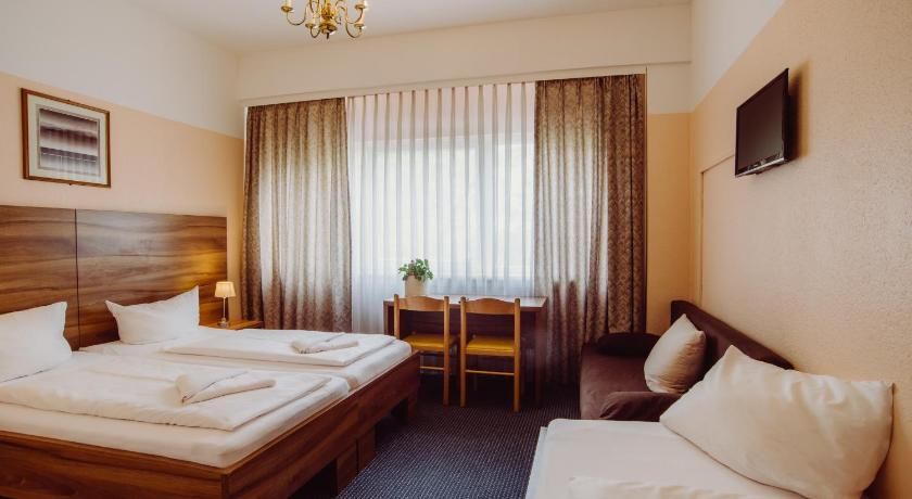 undefined Alper Hotel am Potsdamer Platz 6