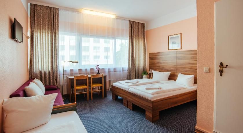 undefined Alper Hotel am Potsdamer Platz 5