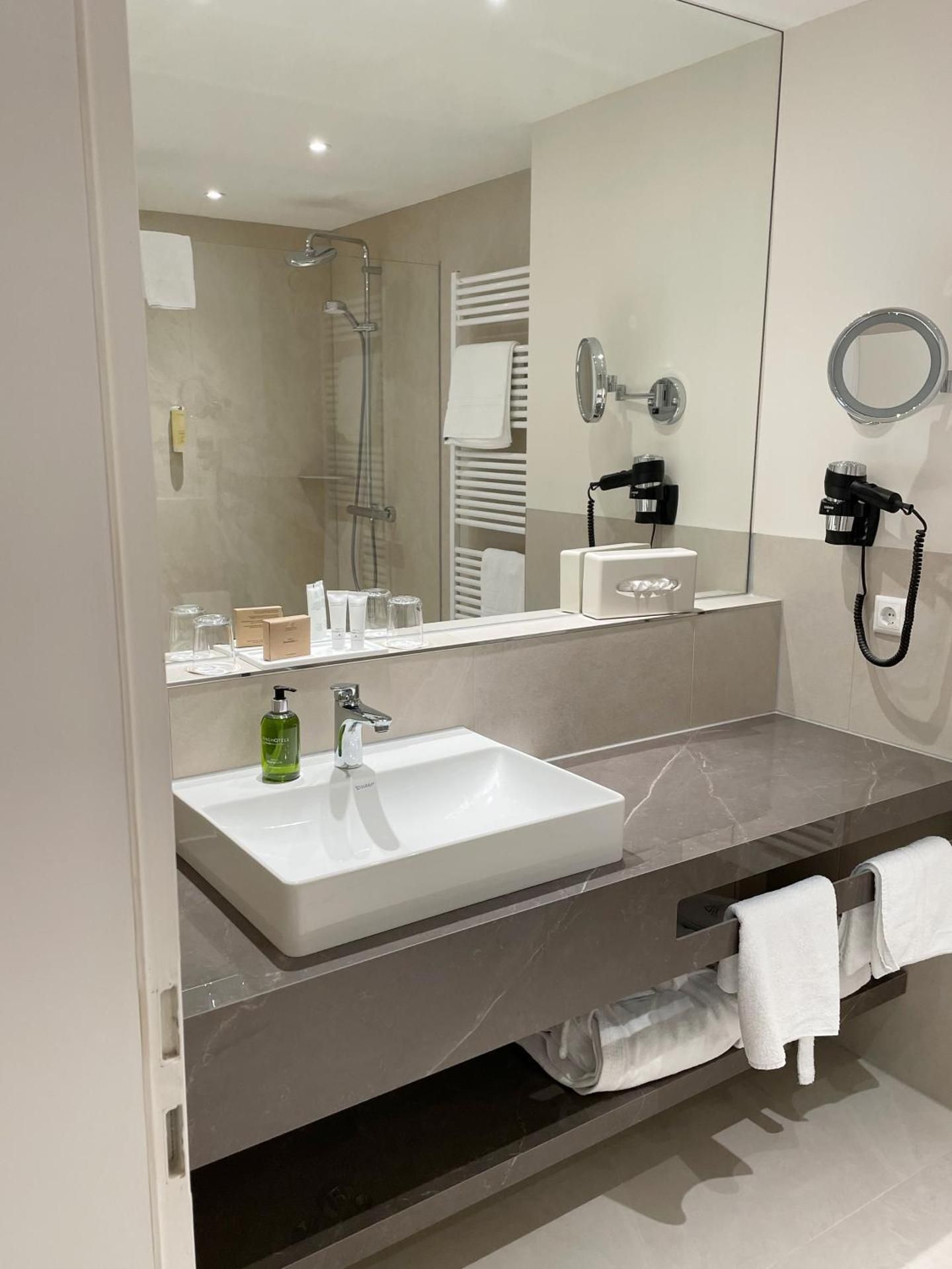 Ringhotel Hohe Wacht Superior Double Room 3