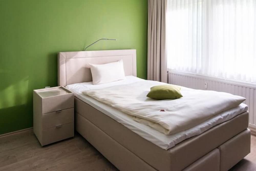 Hotel am Herkules - garni Standard Single Room