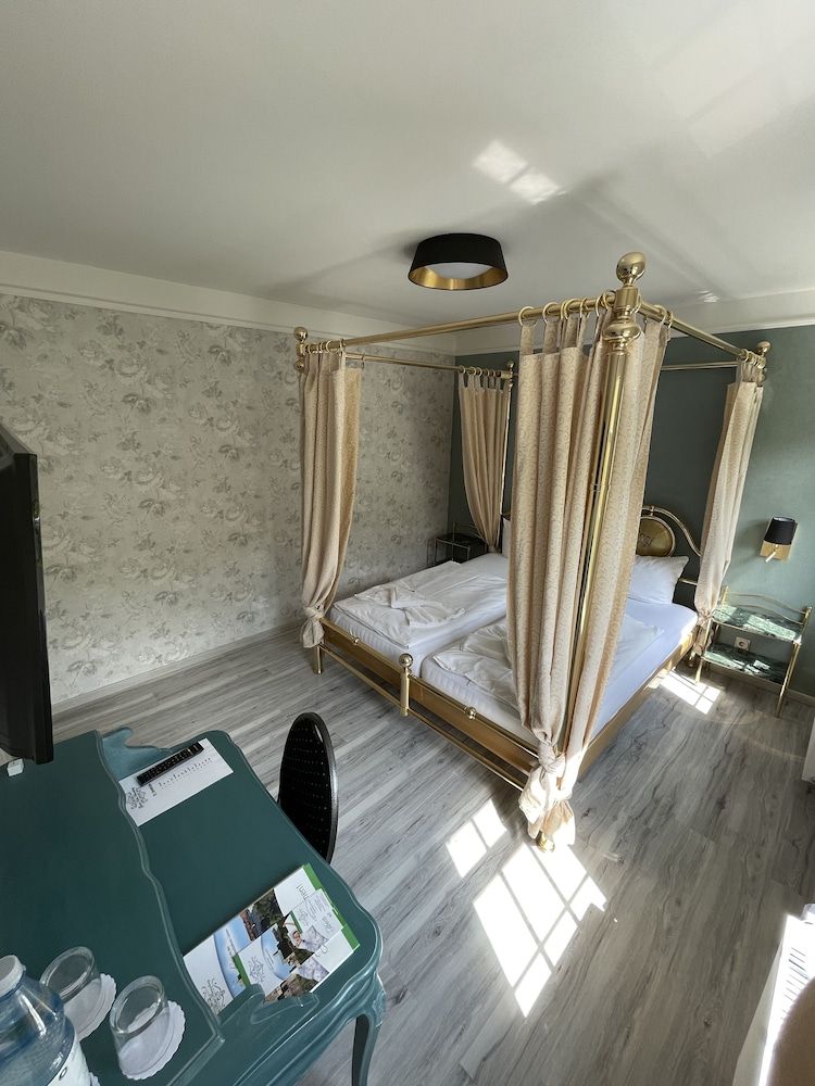 Hotel Garni Hennesburg Double Room 3