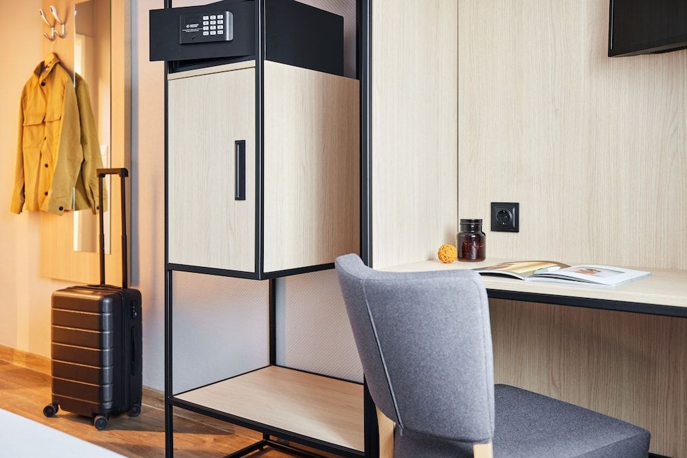 Hotel Central Double Room 10