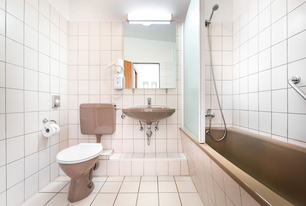 undefined Hotel Central 9