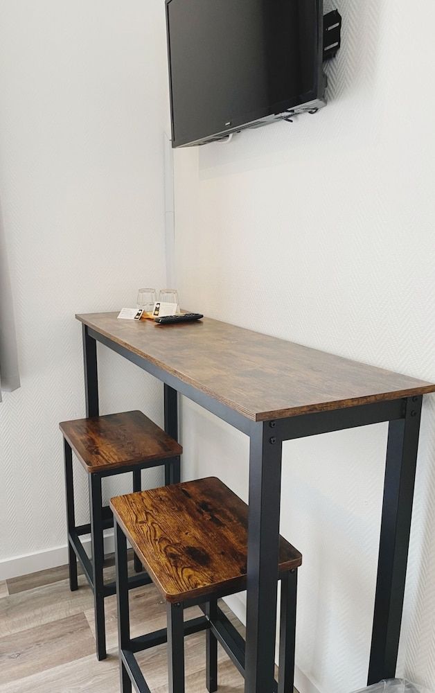 Europa Hotel Twin Room 6