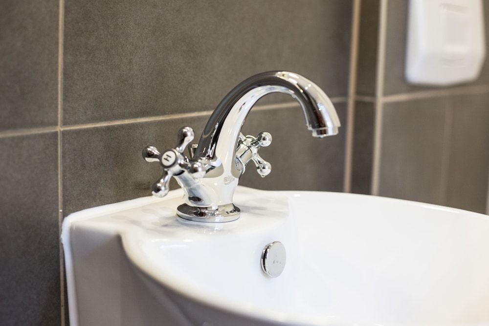 Hevals Grand Tempelhof Apartment, 4 Bed Room (exclusive €85 cleaning fee) 14
