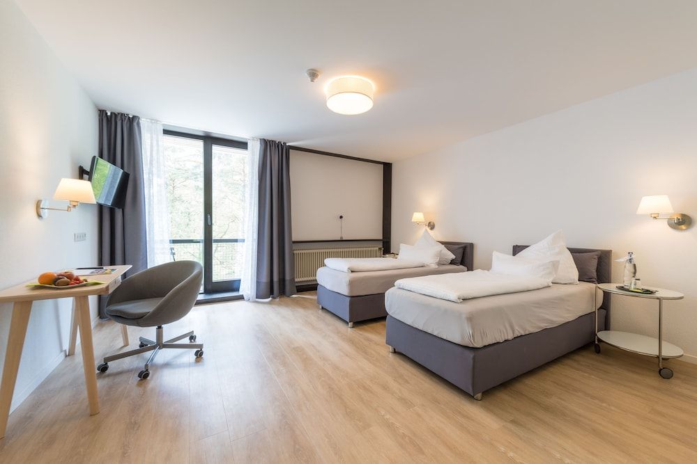 Bildungs- und Tagungshaus Haus Neuland Comfort Double or Twin Room 2