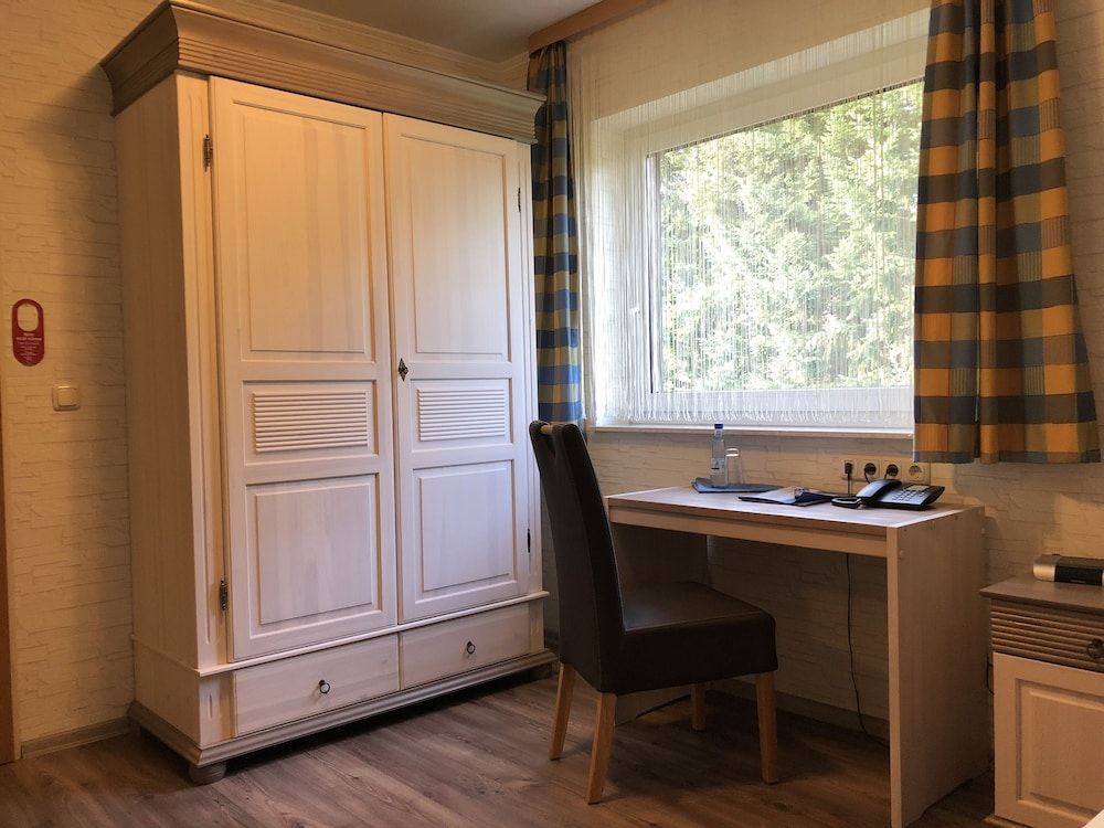 Heidekönig Hotel Celle Standard Single Room (free public transport ticket) 5