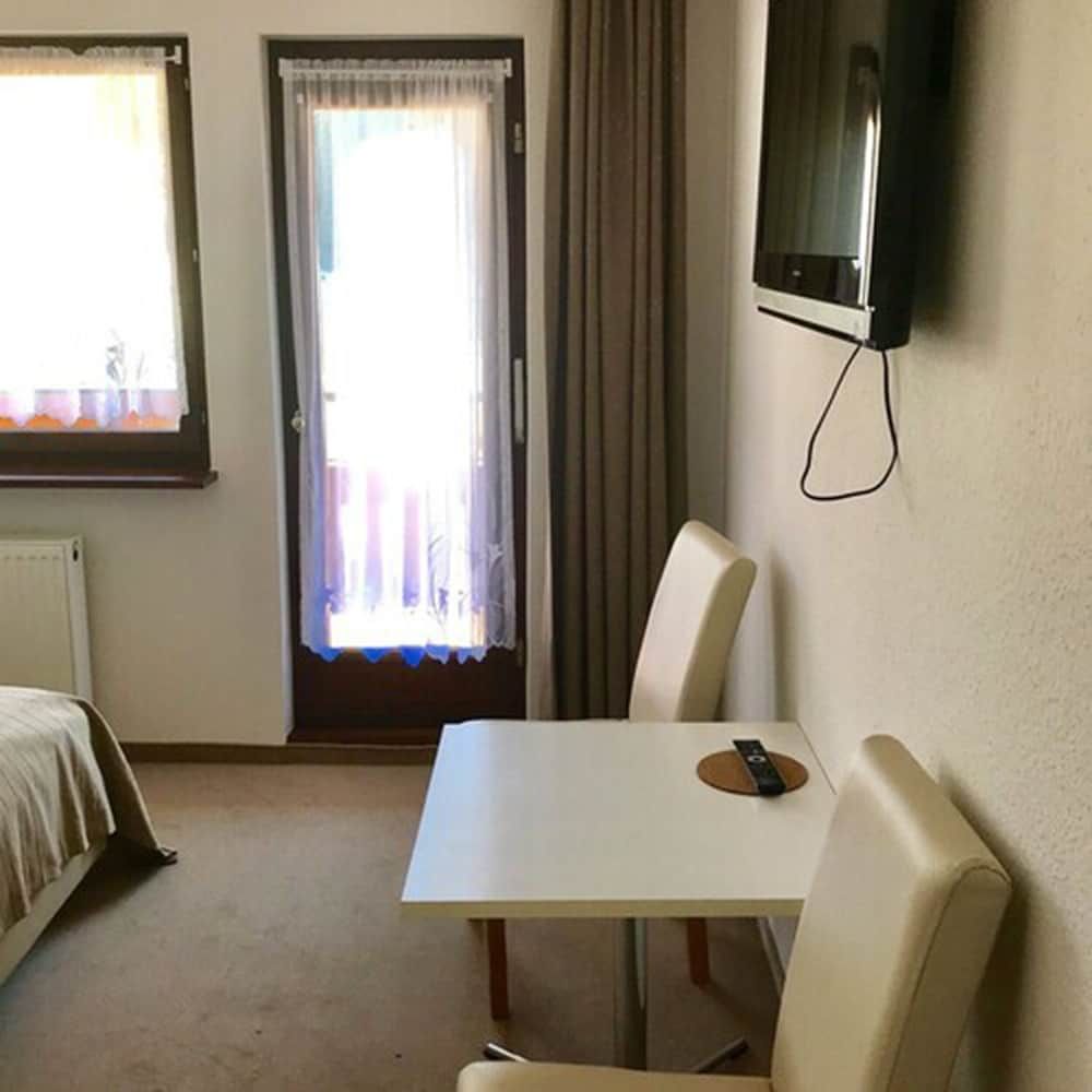 Kräuter Chalet Double Room 2