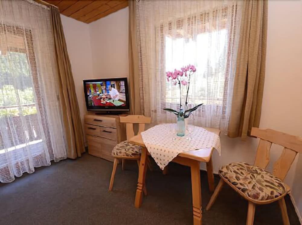 Kräuter Chalet Double Room 6