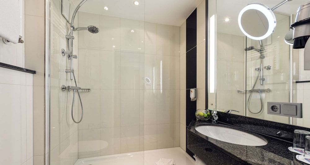 Best Western Plus Hotel Stadtquartier Haan Family Room, 1 Double Bed with Sofa bed 6