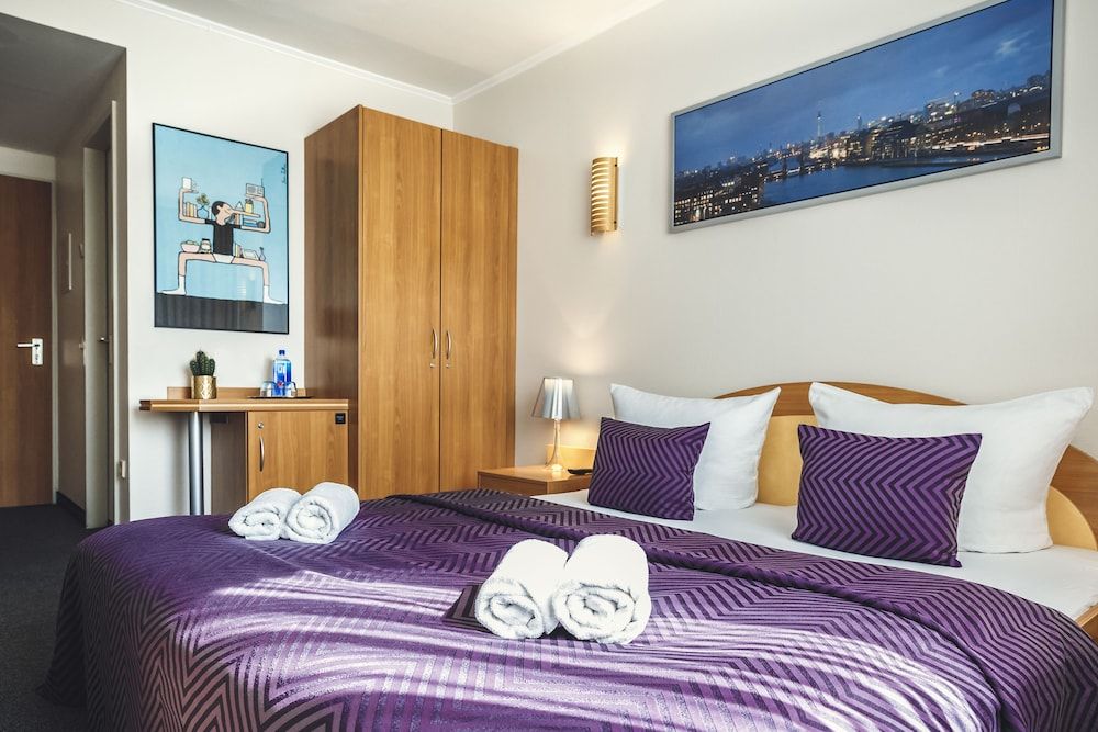 Hotel Ambiente Berlin City Double or Twin Room 3