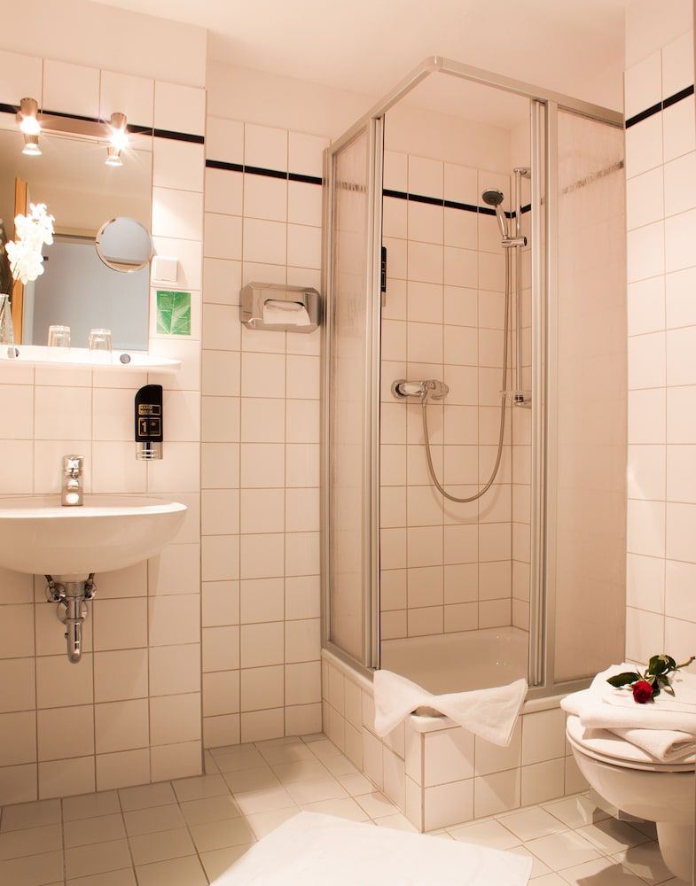 Hotel Ambiente Berlin City Double or Twin Room 22