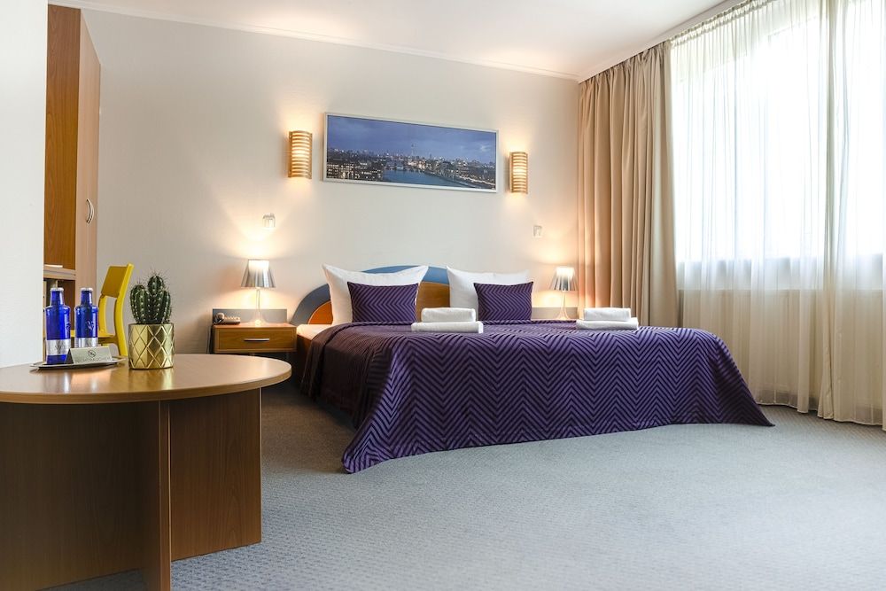Hotel Ambiente Berlin City Double or Twin Room 6