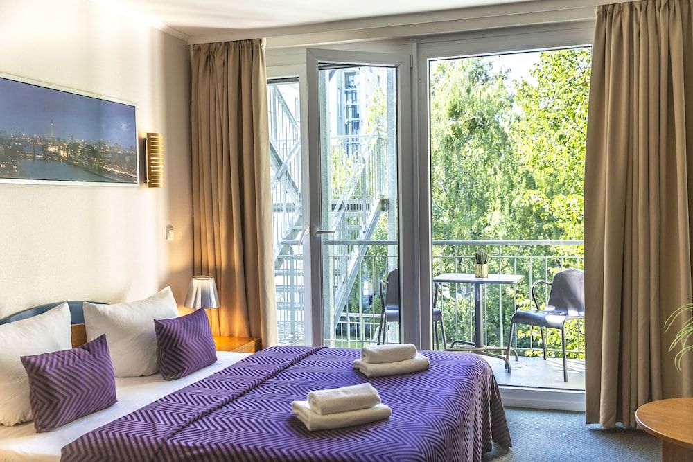 Hotel Ambiente Berlin City Double or Twin Room 12