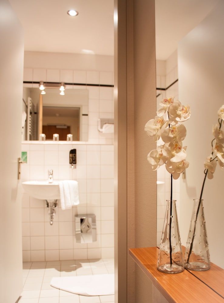 Hotel Ambiente Berlin City Double or Twin Room 24