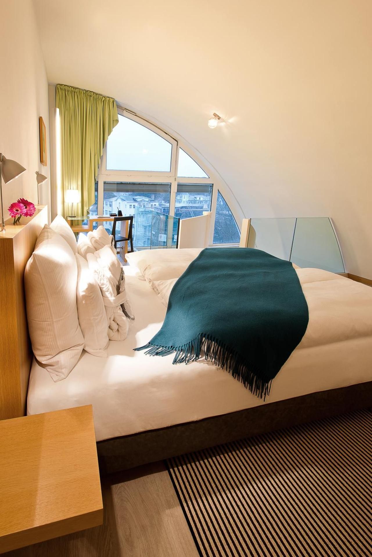 Maisonette with Balcony - Side Sea View