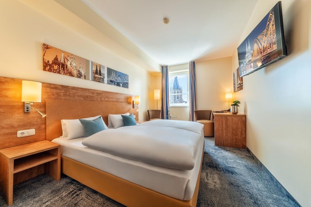 undefined CityClass Hotel am Dom 4