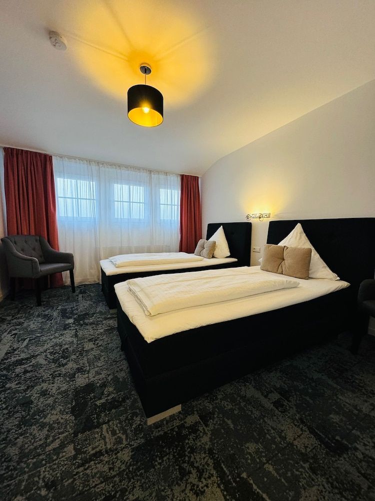 Superior Double Room, Private Bathroom (Talblick)