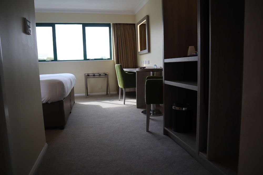 Hellidon Lakes Golf & Spa Hotel Executive Double Room 4