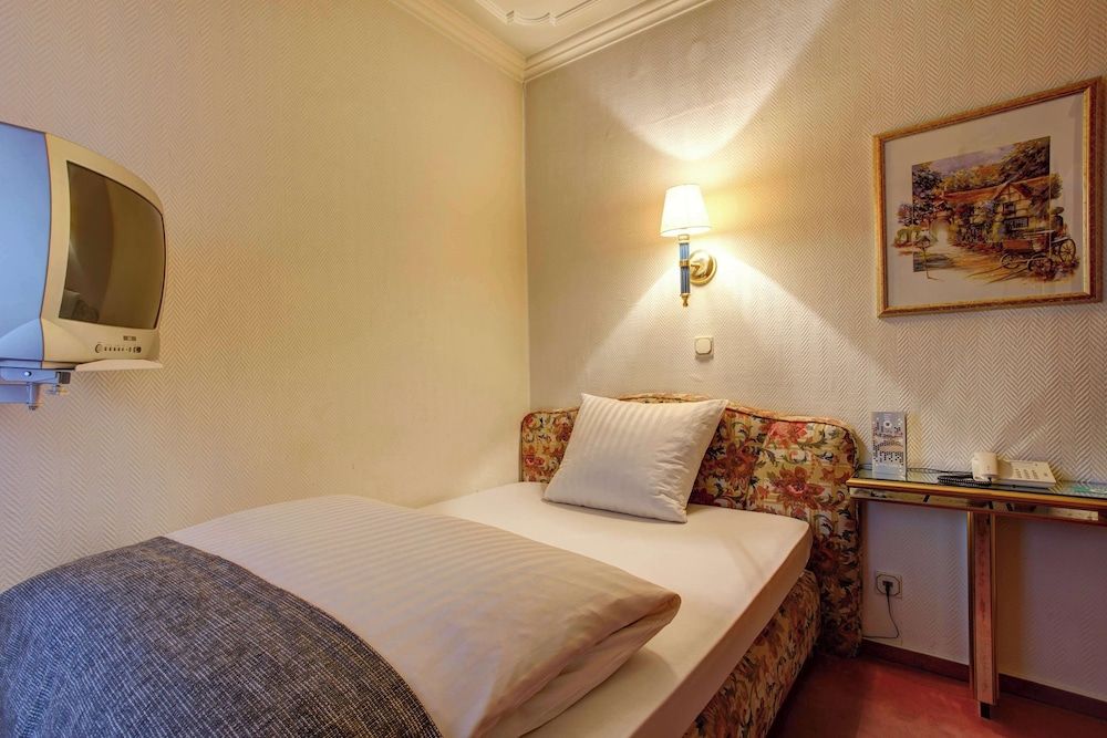Comfort Room, 1 Twin Bed