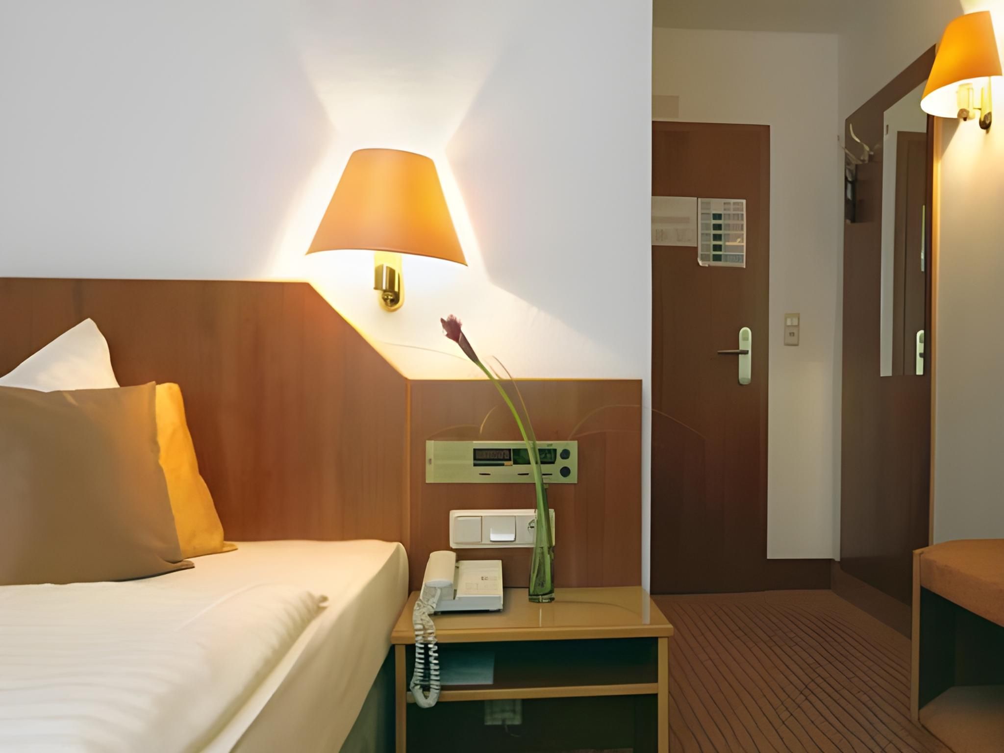 Standard Single Room