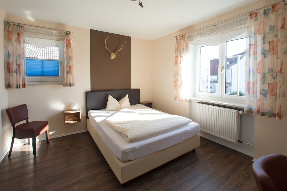 Hotel Bauer garni Single Room 3