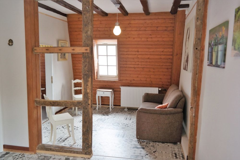 Basic Apartment, 3 Bedrooms, River View (cleaning fee included)