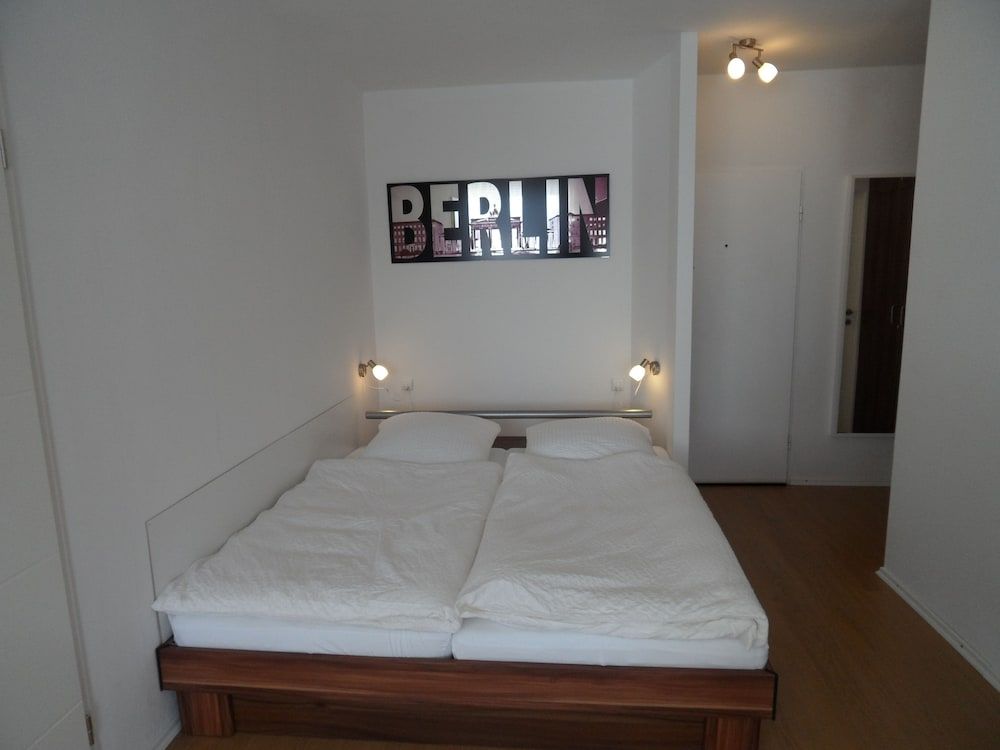 undefined Stars Berlin Apartments Waldstrasse 8