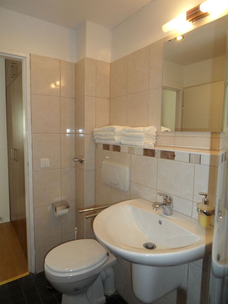 Stars Berlin Apartments Waldstrasse City Condo, Balcony 10