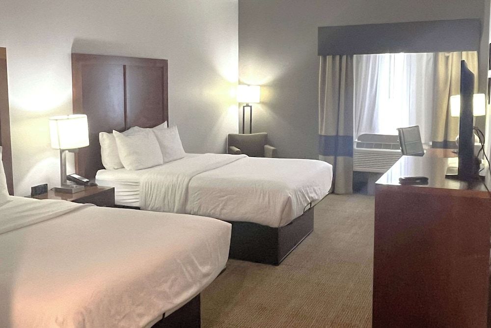 Room, 2 Queen Beds, Non Smoking
