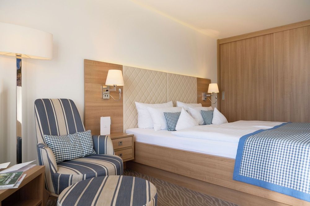 Hotel Bernstein Standard Double Room, Balcony, Sea View (1st to 3rd floor) 5