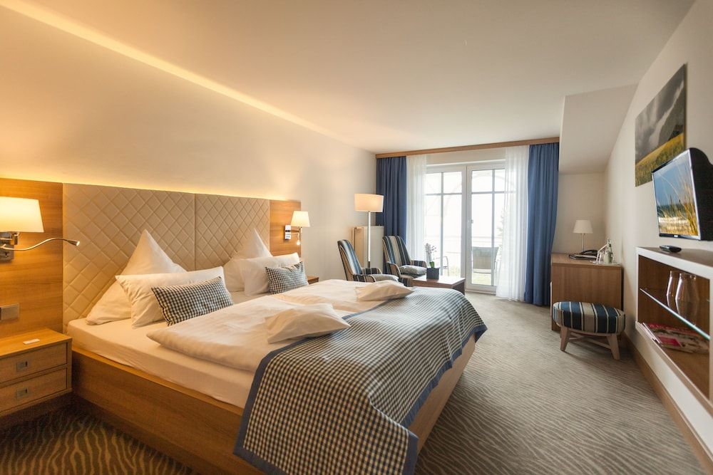 Hotel Bernstein Standard Double Room, Balcony, Sea View (1st to 3rd floor) 3