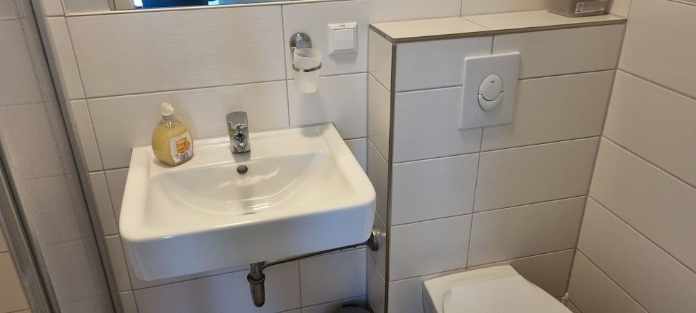 Pension am Filmpark Basic Double or Twin Room, 2 Twin Beds 7