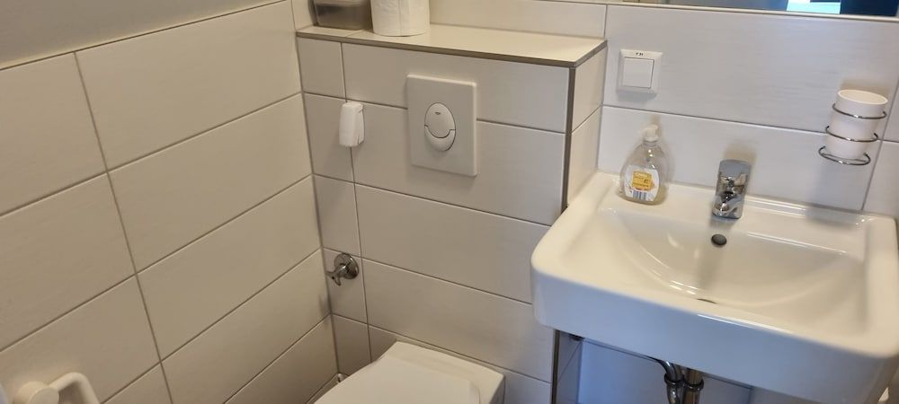 Pension am Filmpark Basic Double or Twin Room, 2 Twin Beds 6