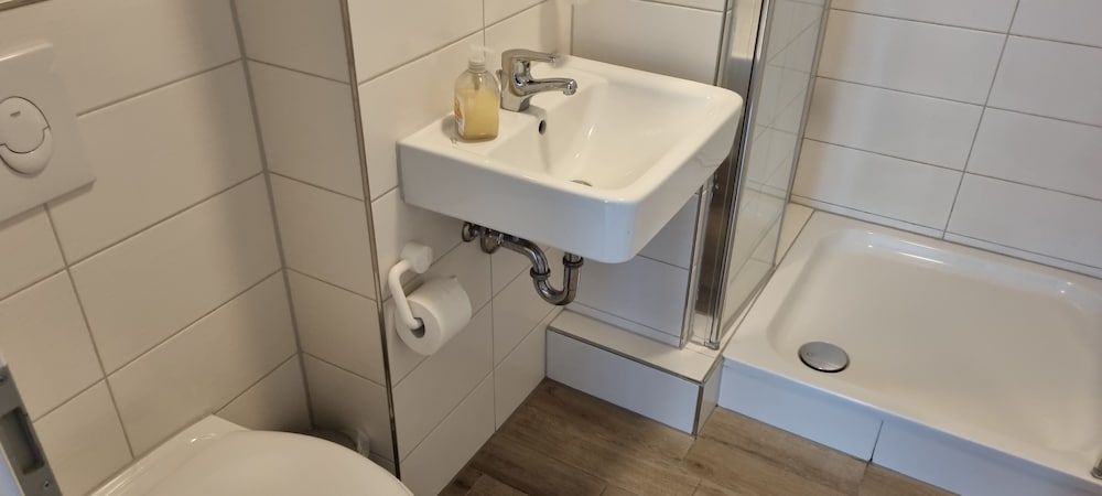 Pension am Filmpark Basic Double or Twin Room, 2 Twin Beds 8