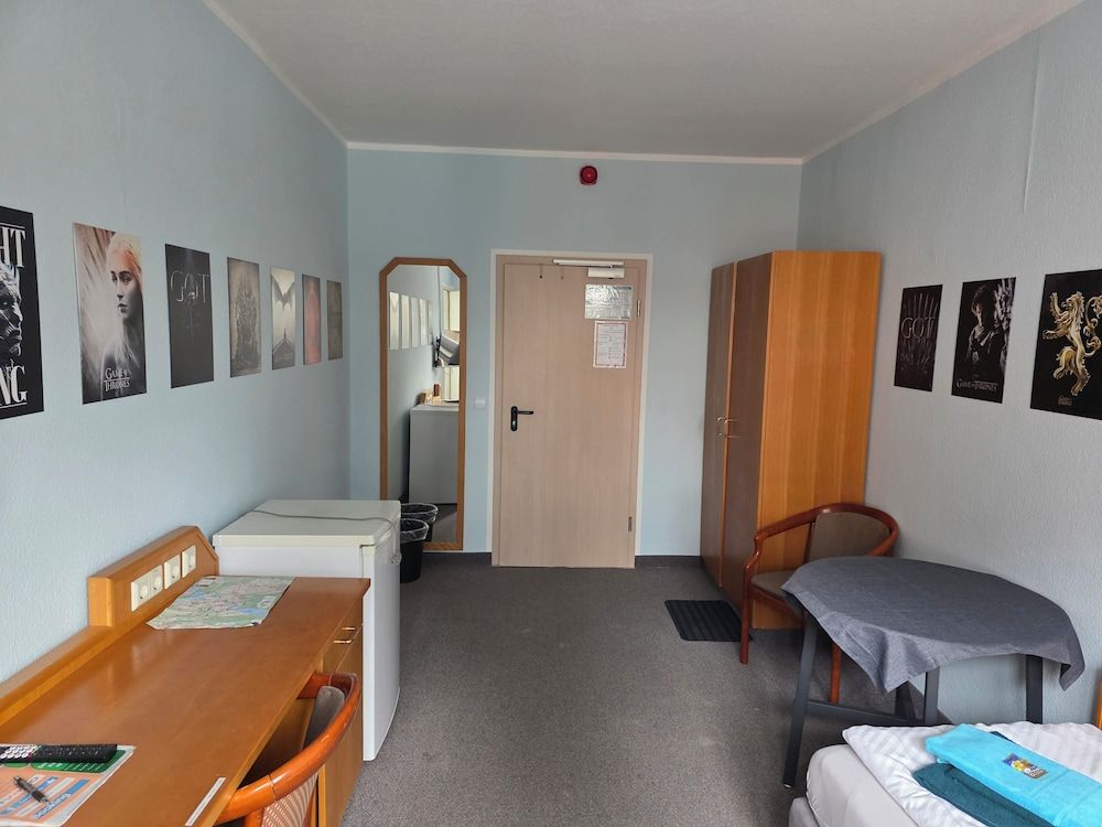 Pension am Filmpark Basic Single Room, 1 Twin Bed 4