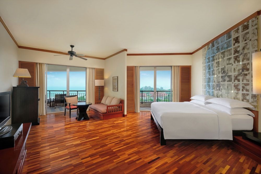 Junior Suite, 1 King Bed, Ocean View