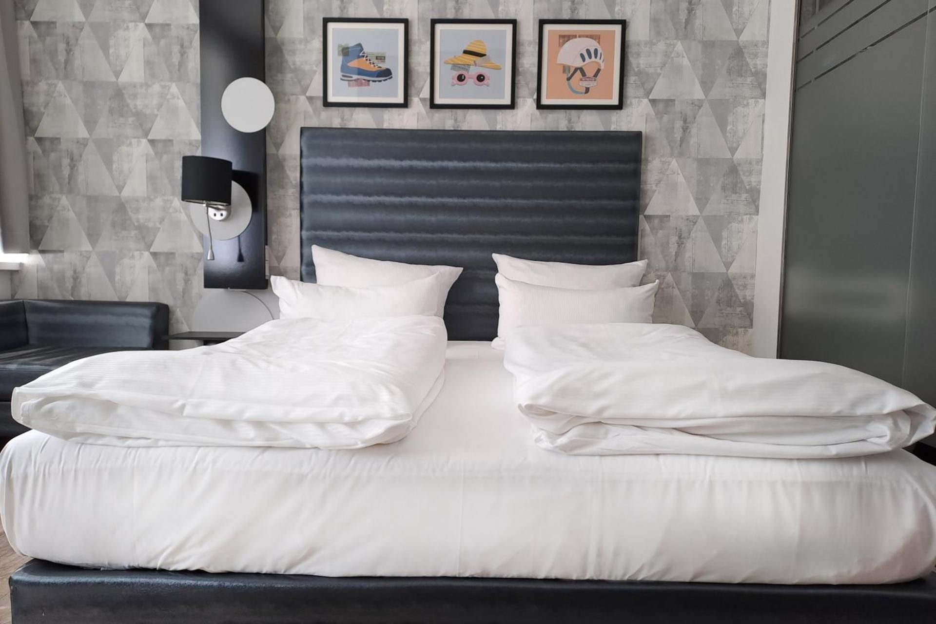 Standard Queen Room - Accessible