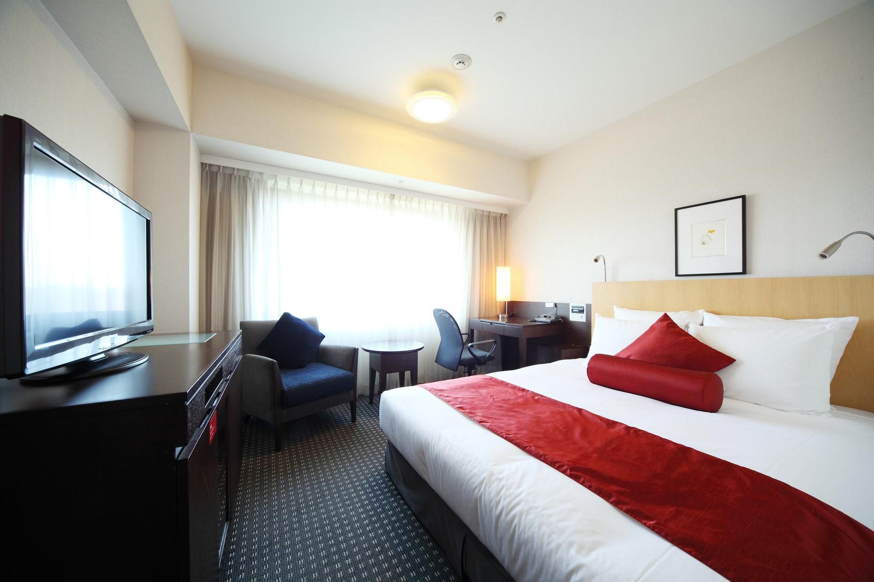 1 King Bed Standard
