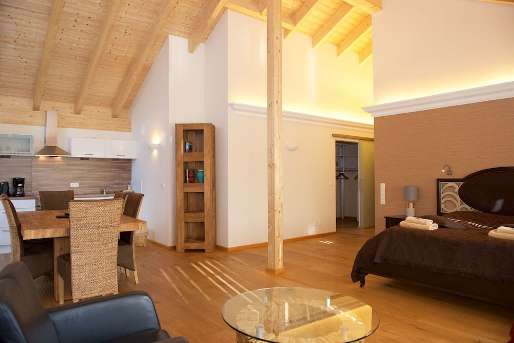 Landhaus Kössel Deluxe Suite, 1 King Bed, Bathtub, Mountain View 11