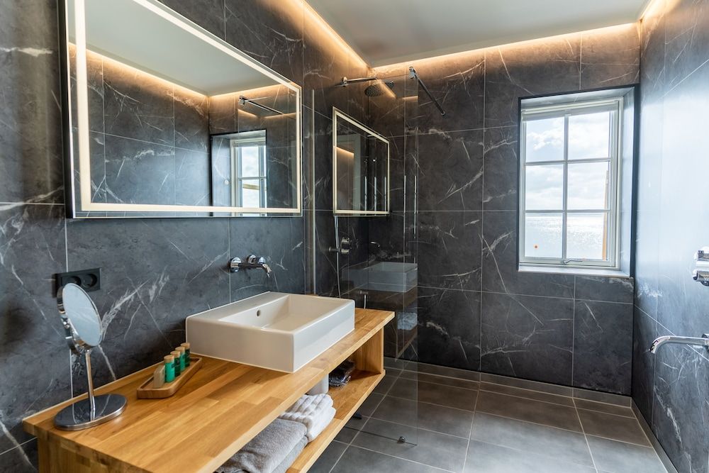 Kaløvig Badehotel Superior Double Room 4