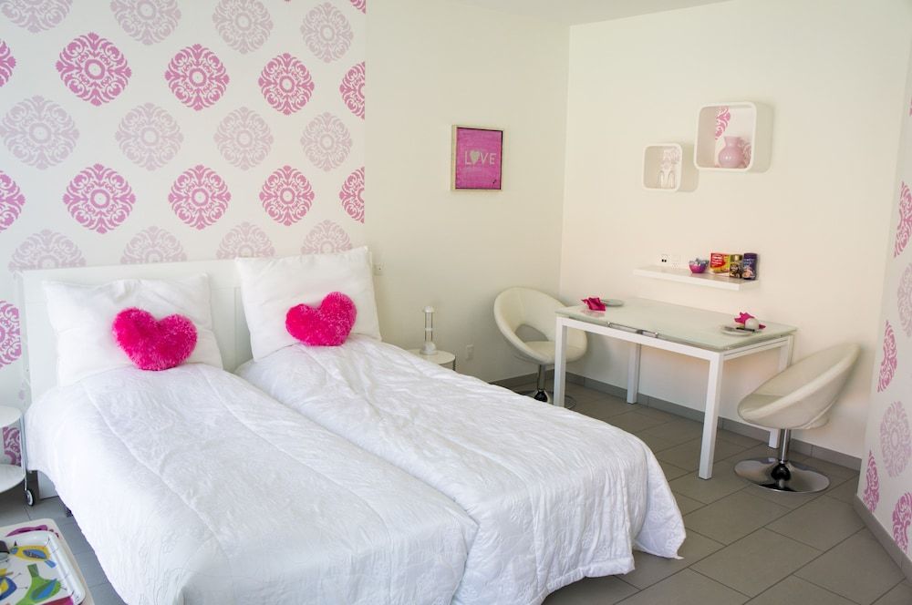 Hotel Coco Aps Classic Double or Twin Room 5