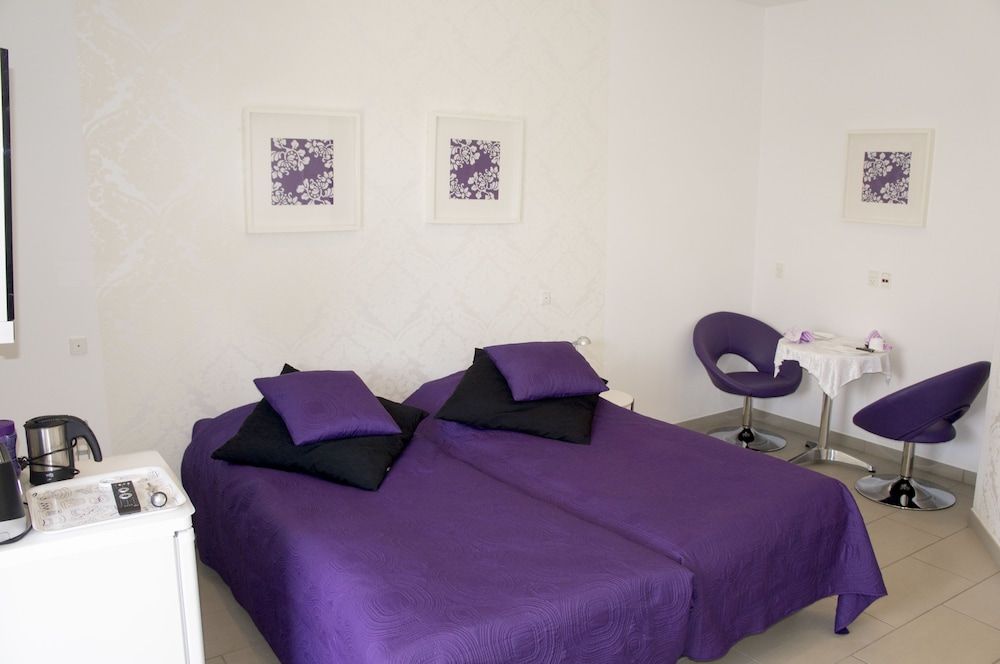 Hotel Coco Aps Classic Double or Twin Room 9