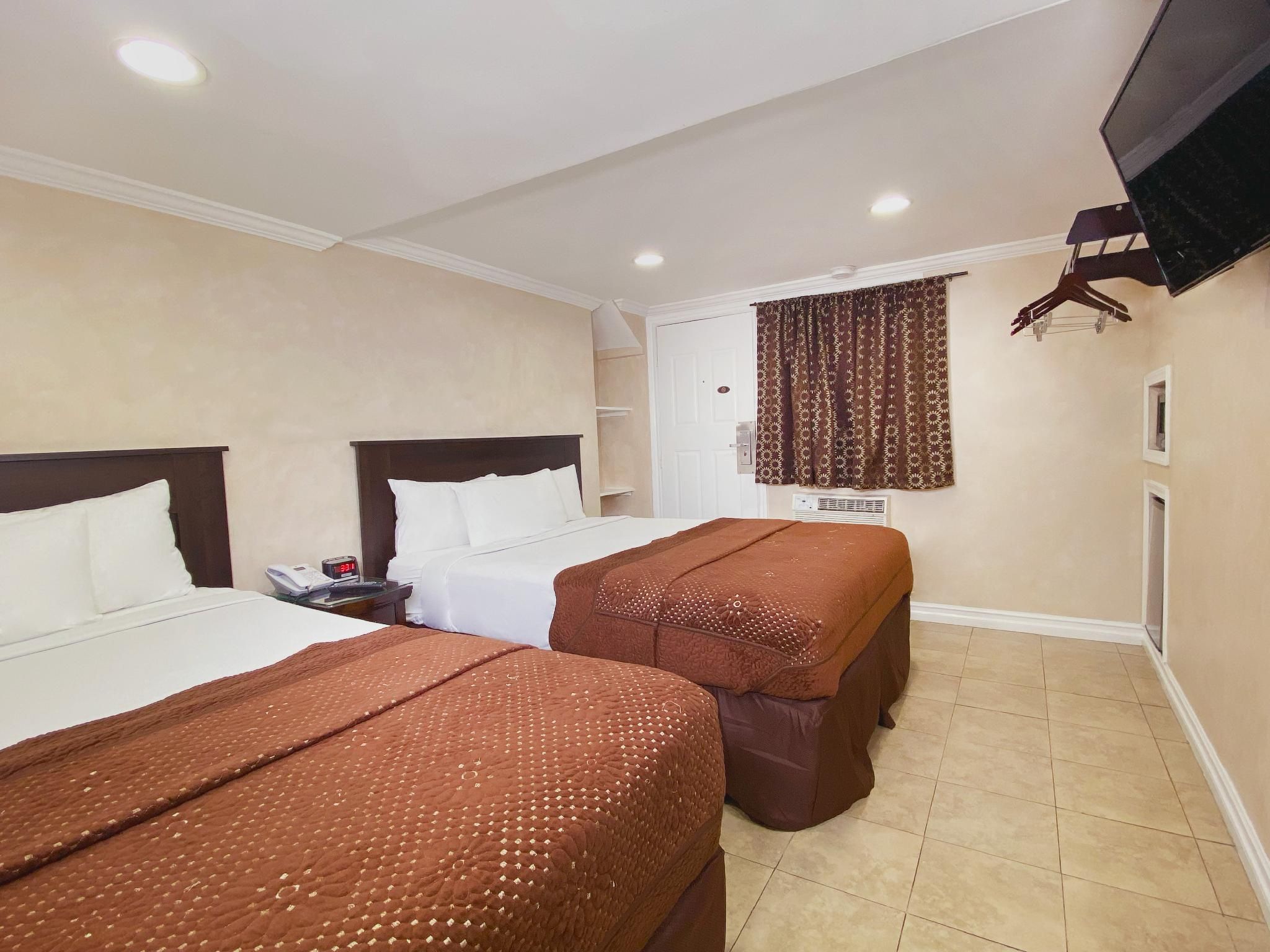 Suite Jacuzzi Room