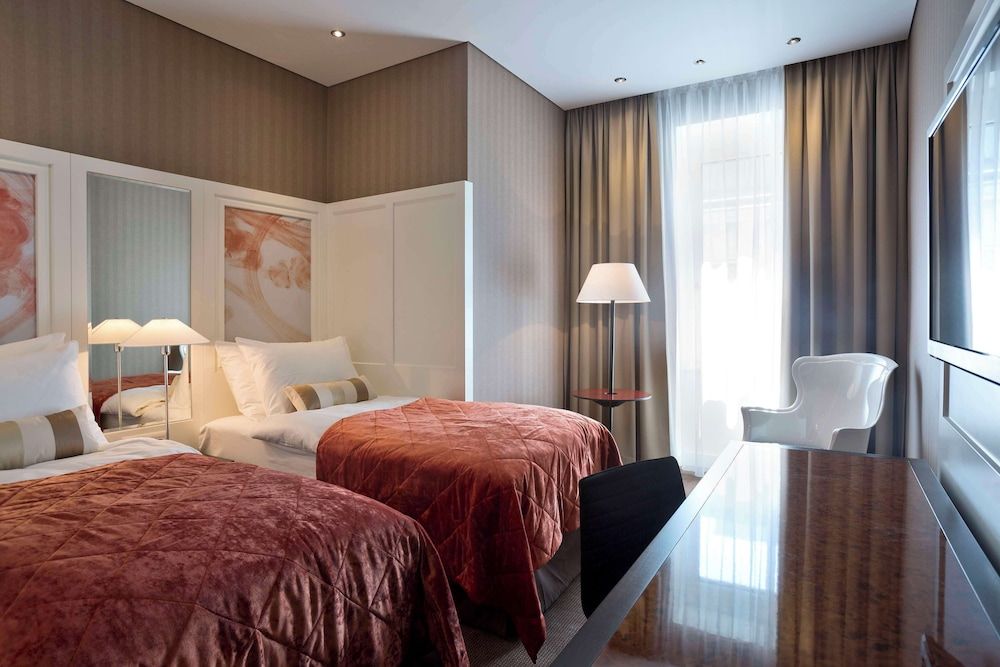 The Harmonie Vienna, BW Premier Collection Classic Room, 1 Double Bed 5