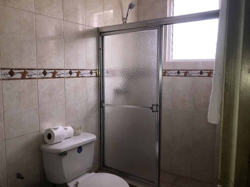 Figaro Hotel Boutique Deluxe Room 3