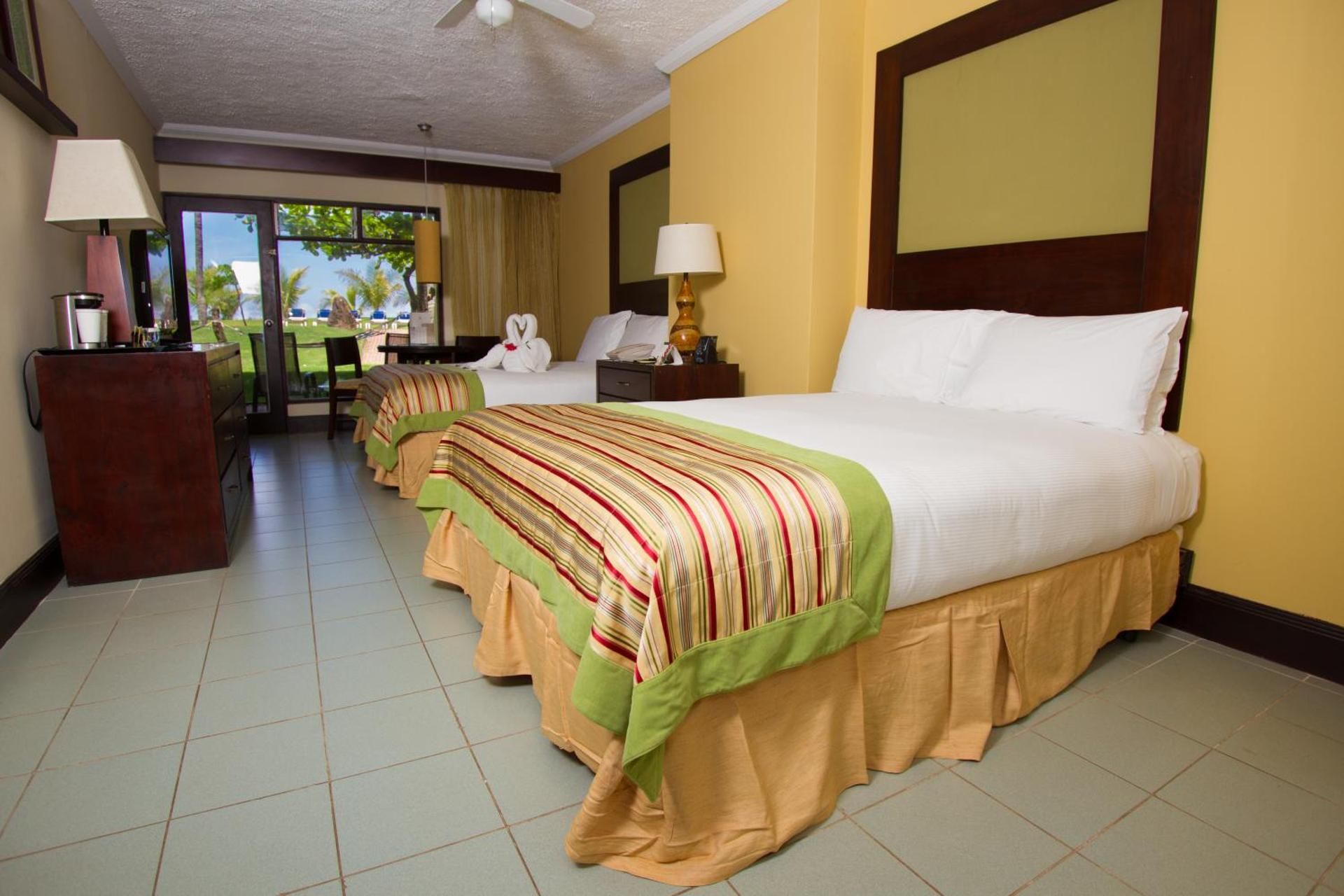 Fiesta 2 Double beds Room